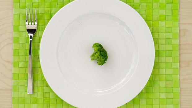 É possível precisar emagrecer mesmo comendo pouco?